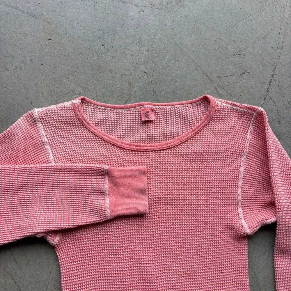 Vintage 90s Northwest Territory Pink Waffle Knit Thermal Shirt Made in USA Small